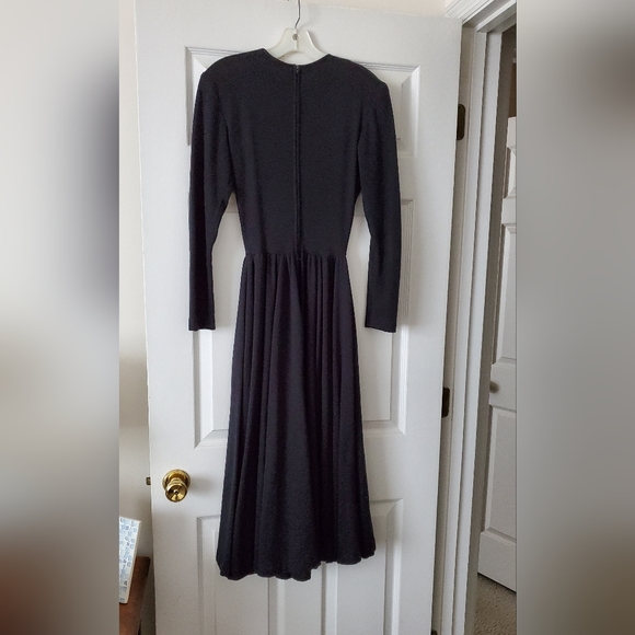 Soft Black Dress with Embroidery  size 6 - Picture 6 of 7
